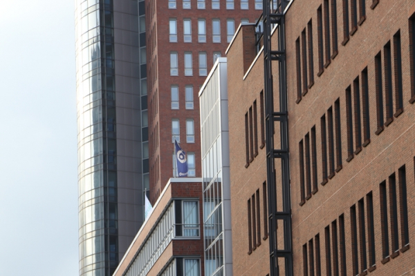 stadt-hamburg-10-10-2014-12-10-2014-0984A490024-795E-9C0F-C3A9-EF3114B8C48B.jpg