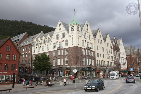 norwegen-bergen-2014-003C5A1C757-F063-209B-278E-12F74D4B07D3.jpg