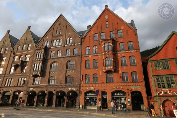 norwegen-bergen-2014-004A9EDE6C5-4327-9BD6-EA42-E4A7F5A4CE2A.jpg