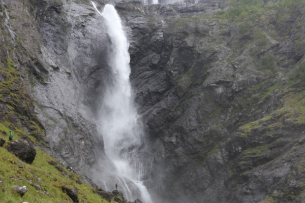 norwegen-vestlandet-2014-045021FD631-D825-2678-2D2D-84F5D48D3B4F.jpg