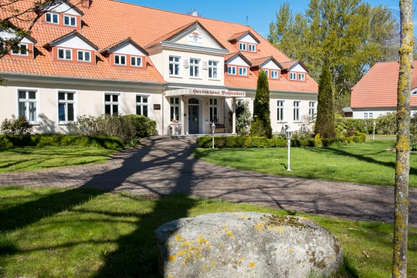 ruegen-hiddensee-2019-2410CB1AB88E-641B-C048-BE0F-739A0938E0F9.jpg